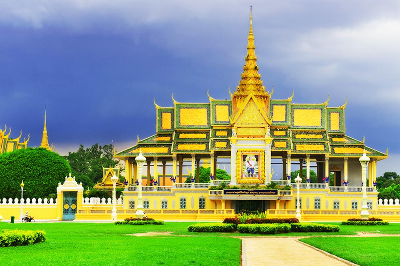 Hotel Luxury World Phnom Penh Exteriör bild